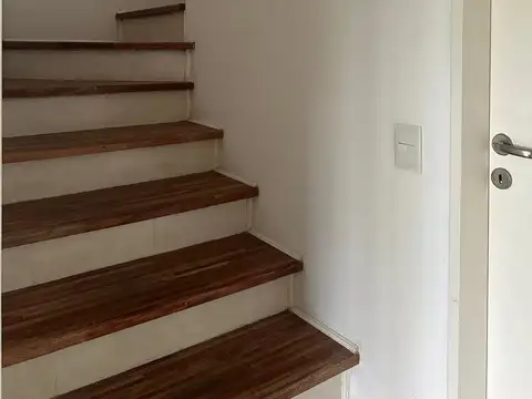 VENTA DUPLEX Condominio Las Mercedes.