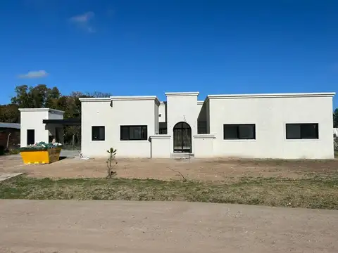  Venta Casa A Estrenar 4 ambientes La Asunción 