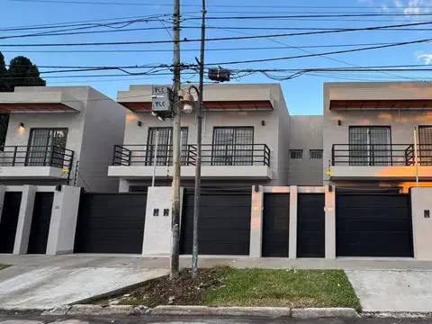 Casa Dúplex  en Alquiler en General Pacheco, Tigre, G.B.A. Zona Norte