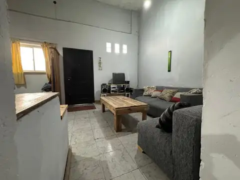 Depto Tipo Casa en Venta de 3 ambientes