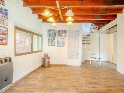 Casa 5 ambientes con 2 baños