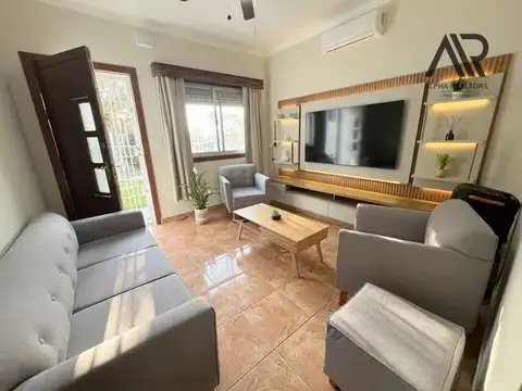 Casa en Venta con 1 cochera