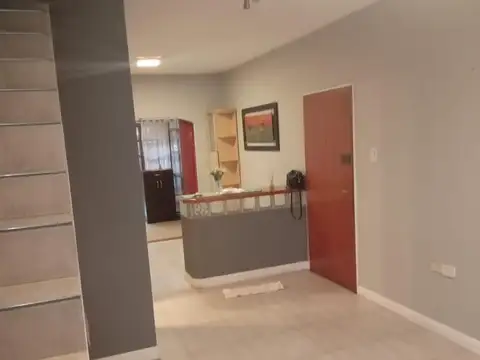 Depto Tipo Casa en Alquiler de 3 ambientes