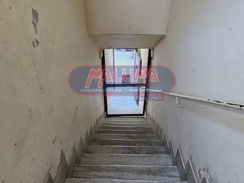 Oficina muy luminosa en foco comercial