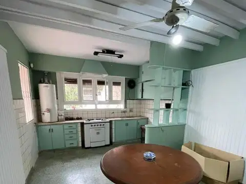 Casa en Venta en Castelar, USD 160.000