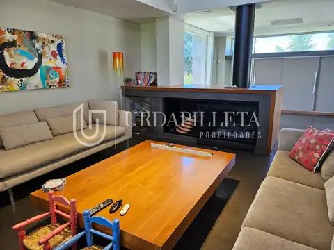 Casa en Alquiler de 4 dormitorios