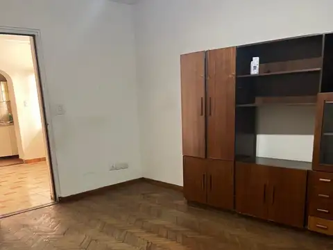 Casa en Venta en Villa Luro, USD 190.000