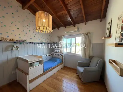 Depto Tipo Casa en Venta de 4 ambientes
