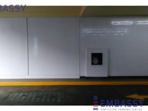 Cochera Uriburu al 460 Balvanera, Expensas $2000-