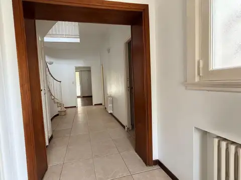 Casa en Alquiler de 4 dormitorios