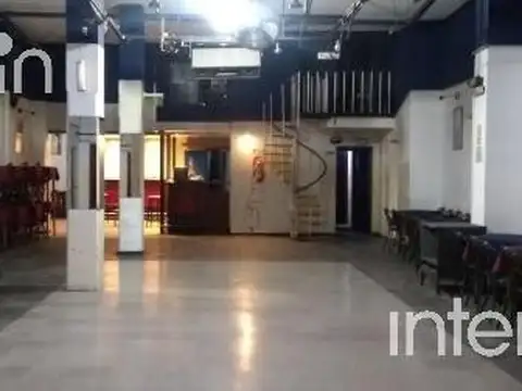 Local en excelente zona comercial - Sin Expensas!! - Congreso