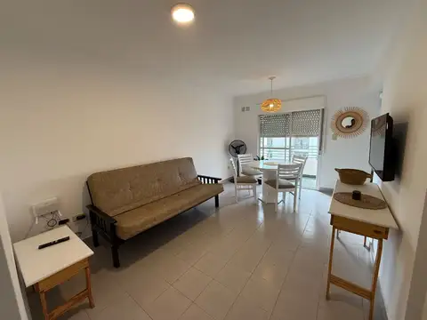 REMAX VENDE SEMI PISO 1 DOR 9 JULIO 2947 SANTA FE