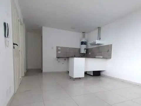 Depto Tipo Casa en Alquiler en General Roca, USD 600