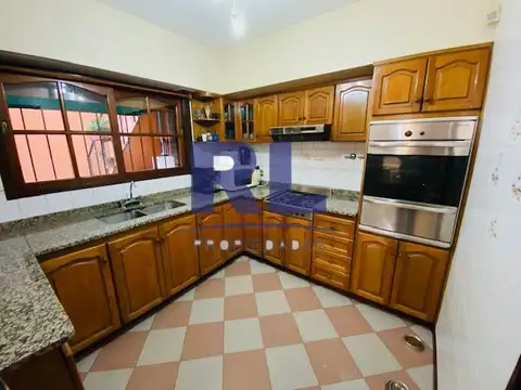 Casa en Venta en Liniers, USD 350.000