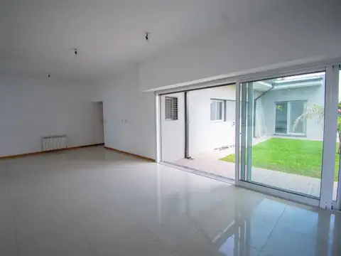 Casa en Venta en Cantegril, USD 275.000