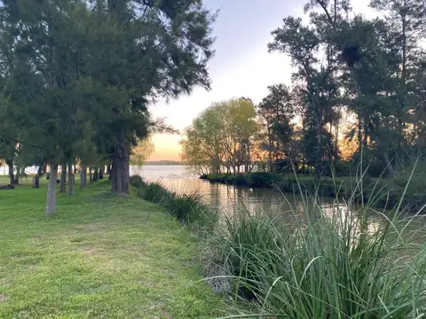 Terreno en Venta 200  mts Fondo