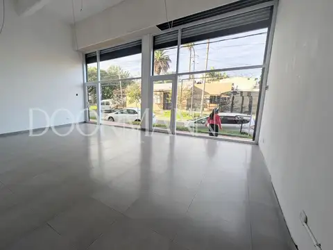 Local en Alquiler en Benavidez, $ 1.500.000