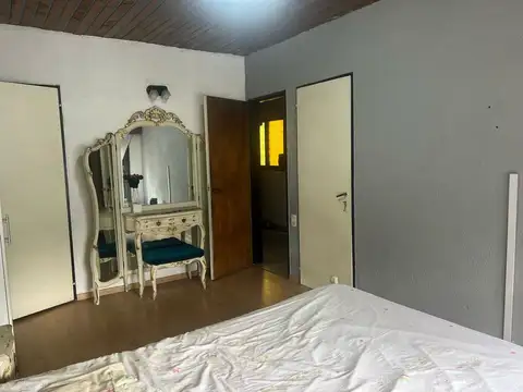 Casa 6 ambientes con 1 baño