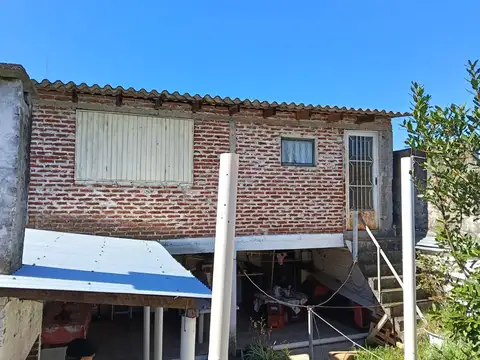 VENTA CASA 1 DORM + GJE + APTO EN CENTRO DE RIVERA