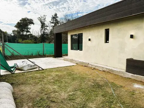 Tomas Espora  al 3400