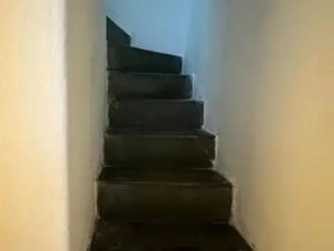 Depto Tipo Casa en Venta 72 años