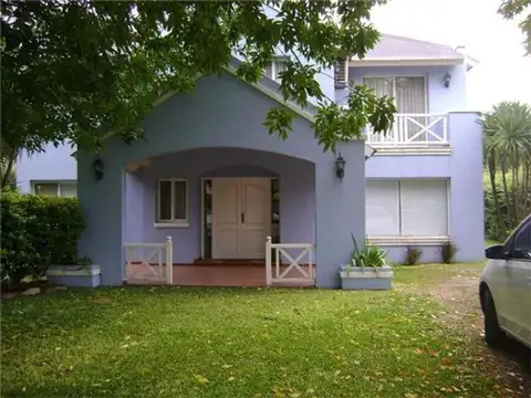 EXCELENTE CASA EN VENTA EN CC. GOLFER`S