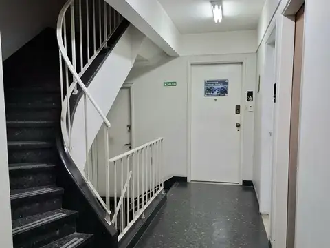 Oficina 2 ambientes con 2 baños