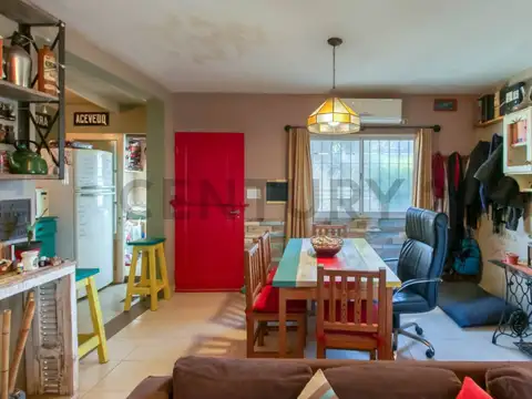 Casa de 2 dormitorios en venta en Gonnet, La Plata