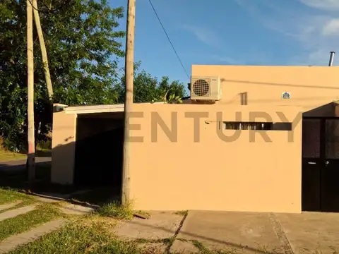 Casa 3 ambientes con 2 baños