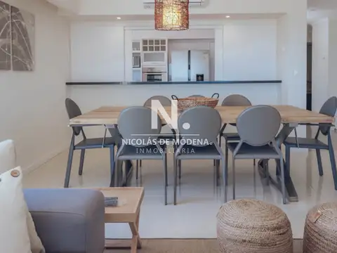 Excelente Penthouse 4 dormitorios en Venta Frente al Mar - Playa Mansa