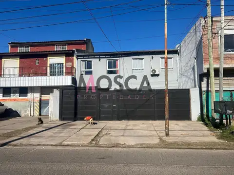 En venta departamento con cochera  en Paso Del Rey oportunidad