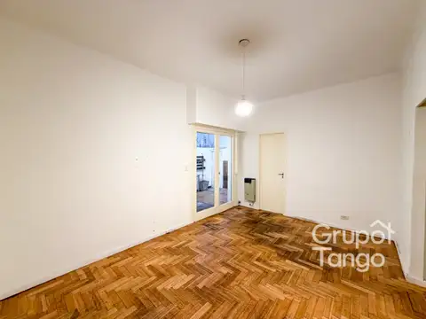 Conesa 2200 , Piso 0