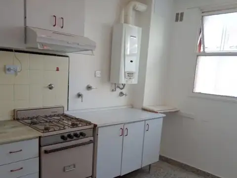 Departamento en Alquiler en Acassuso Vias  /  Santa Fe, $ 600.000