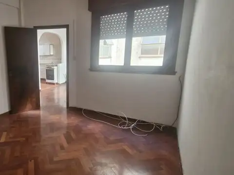 Departamento en Venta en Villa del Parque, USD 79.000