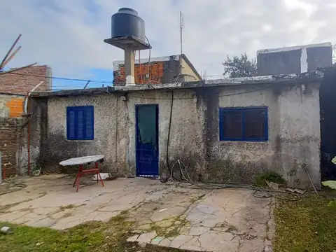 Casa en Venta en Luis Guillon, USD 45.000