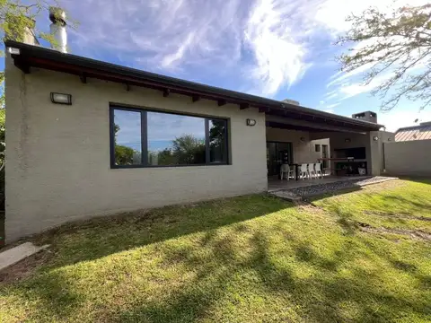 Casa en Venta en Mendiolaza, USD 438.000