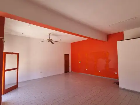 Local en alquiler! Sobre ex ruta 8, Del Viso, José C. Paz.