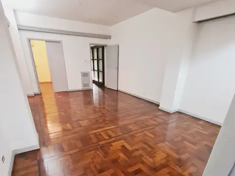 4 AMB 175MTS,  SARMIENTO 2061 - PERMUTA/FINANCIACION PROPIA