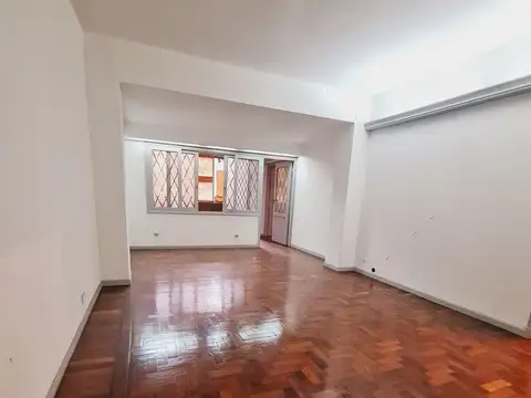 4 AMB 175MTS,  SARMIENTO 2061 - PERMUTA/FINANCIACION PROPIA