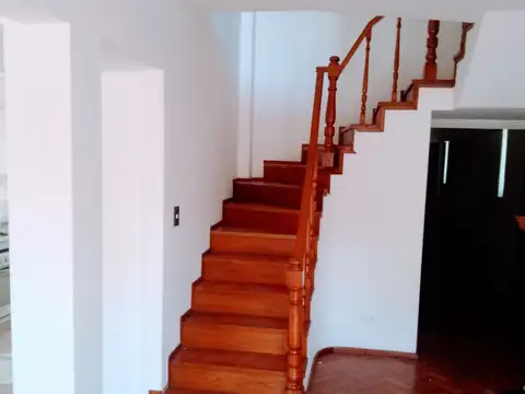 Dúplex de categoría, luz y vista abierta