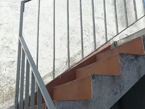 Casa en venta - 2 Dormitorios 1 Baño - 82,81Mts2 - Lomas del Mirador, La Matanza