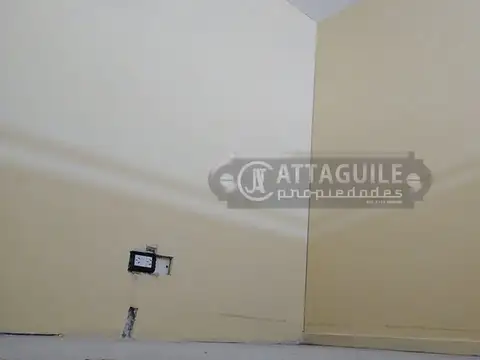 Local en Alquiler en San Antonio de Padua, $ 1.500.000