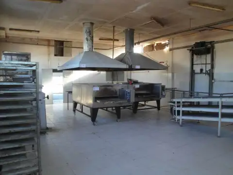 ALQUILER GALPON 5 GAS INDUSTRIAL APTO GASTRONOMIA
