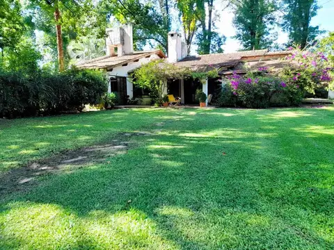 Los Robles de Monarca 2400