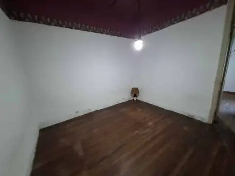 Depto Tipo Casa en Venta 47 años