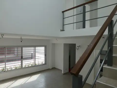 Departamento en Alquiler con 1 cocheras