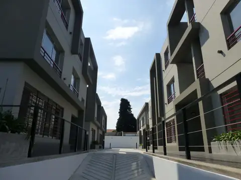 Carlos Francisco Melo 2100