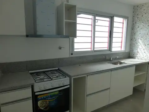 Departamento en Alquiler en Florida Mitre/Este, $ 1.500.000