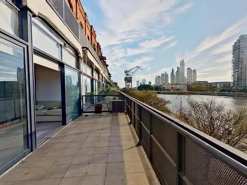 DEPTO. EN VENTA DE 3 AMBIENTES CON BALCÓN ATERRAZADO Y COCHERA FIJA CON VISTA AL RÍO