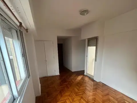 Departamento en Alquiler en Villa Luro, $ 400.000